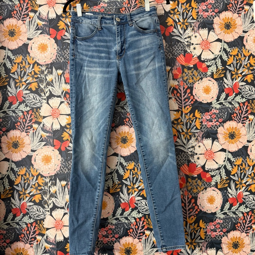 American Eagle Outfitters Light Blue Skinny Jeans